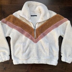 Abercrombie - Size XS - 1/2 Zip Chevron Sherpa